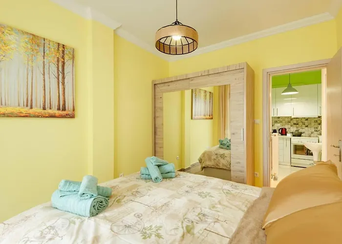 Rainbow, Nilie Hospitality Mgmt *